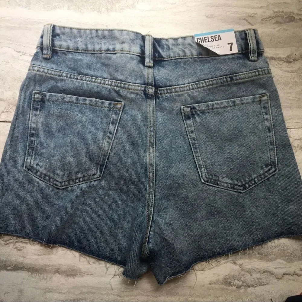 Chelsea Ultra High-Rise Acid Wash Raw Hem Jean Shorts 7 Junior's Charlotte Russe - Picture 11 of 12